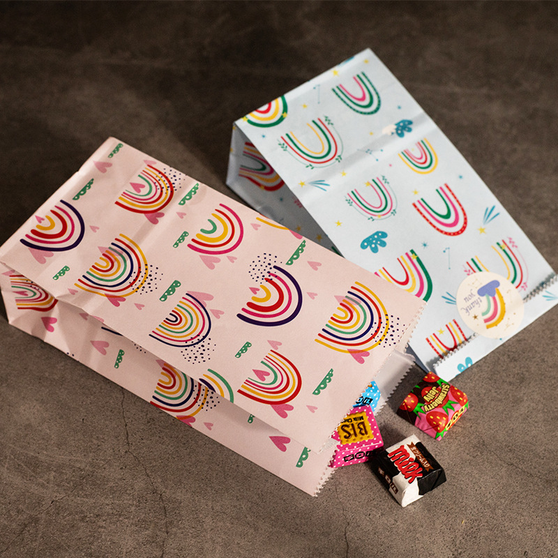 Kleine Papiertüten Regenbogen  – Wedding Supply.Box Bewertung und Preis