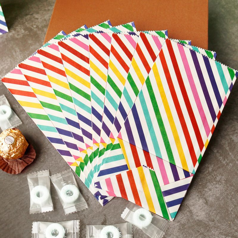 Kleine Papiertüten Regenbogen  – Wedding Supply.Box Bewertung und Preis